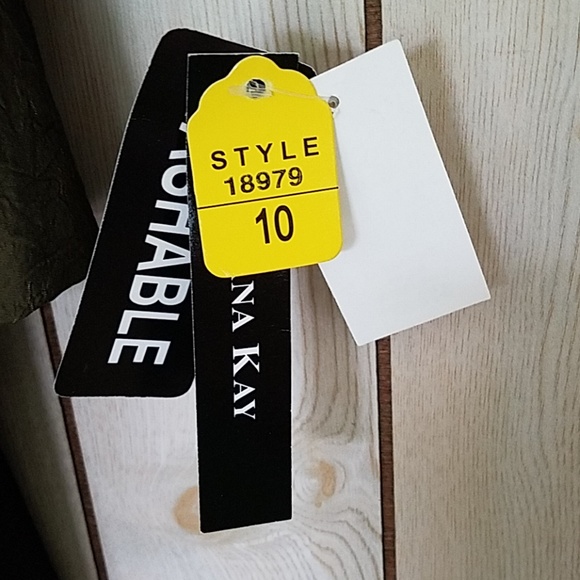 Dana Kay olive shimmer skirt suit - Picture 2 of 2